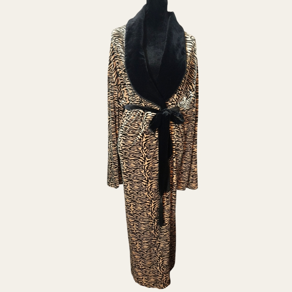 🖤Vintage Diamond Tea Robe - Picture 2 of 12